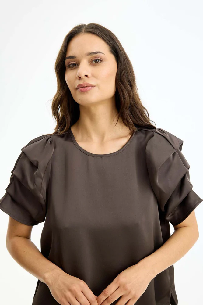 Alexandra - Bluse med fine ærmer - Image 4