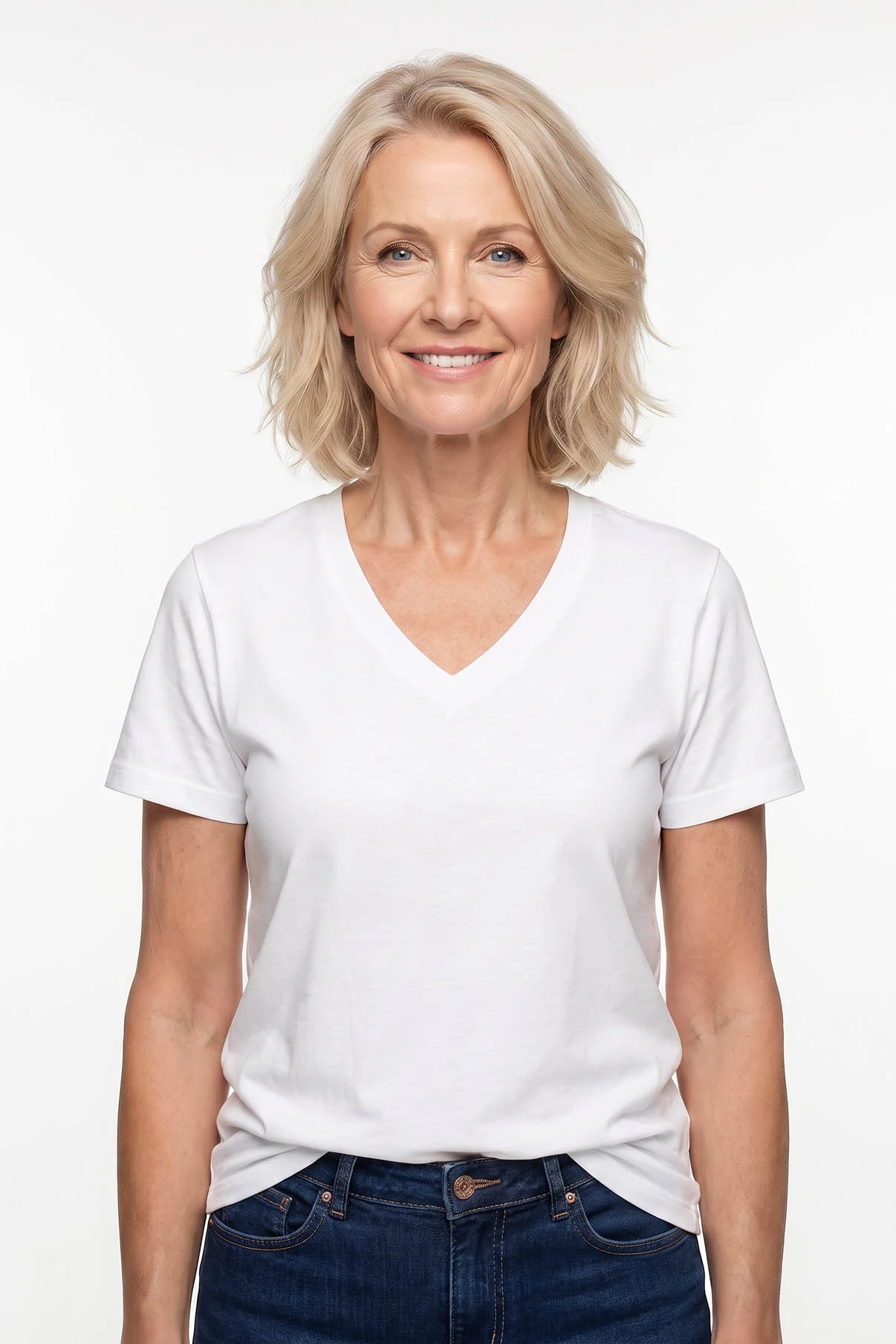 Debbie - Kortærmet T-shirt med V-hals - Image 7