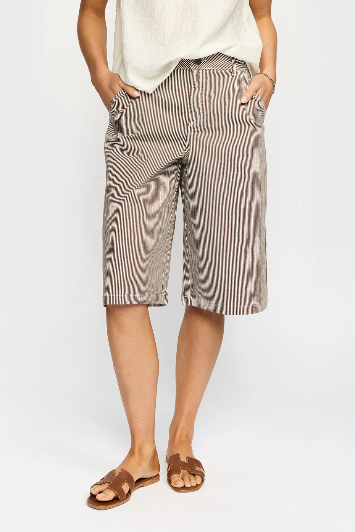 FIONA - Løse bermudashorts med stribet mønster
