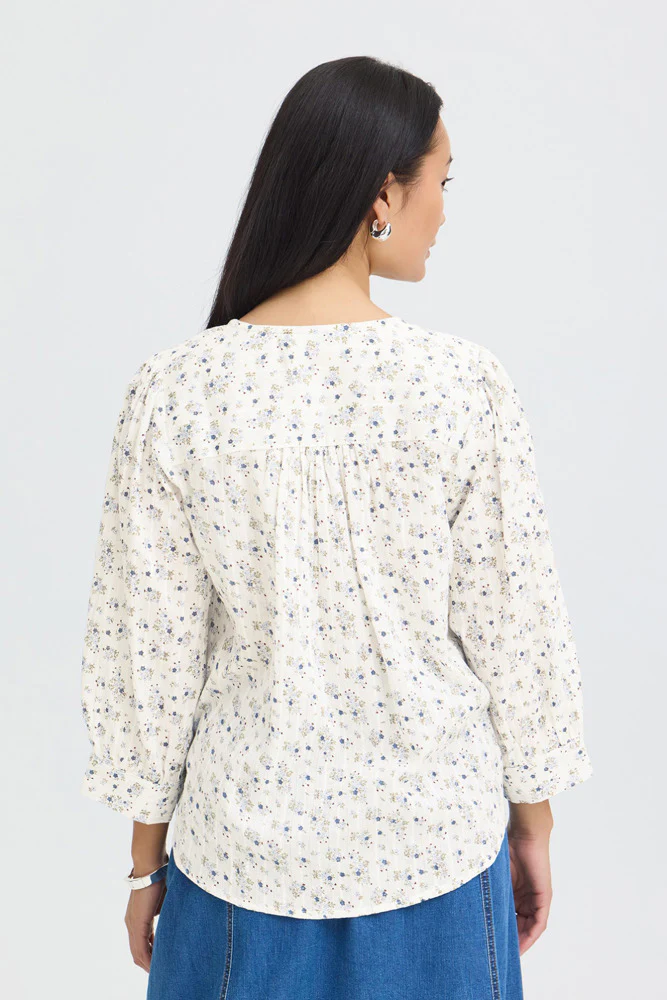 FREASA SH 1 - Blomstret bluse med fine detaljer - Image 3
