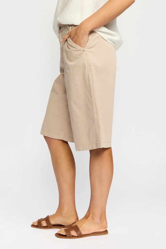 FRIDA - Lange shorts med vide ben - Image 6