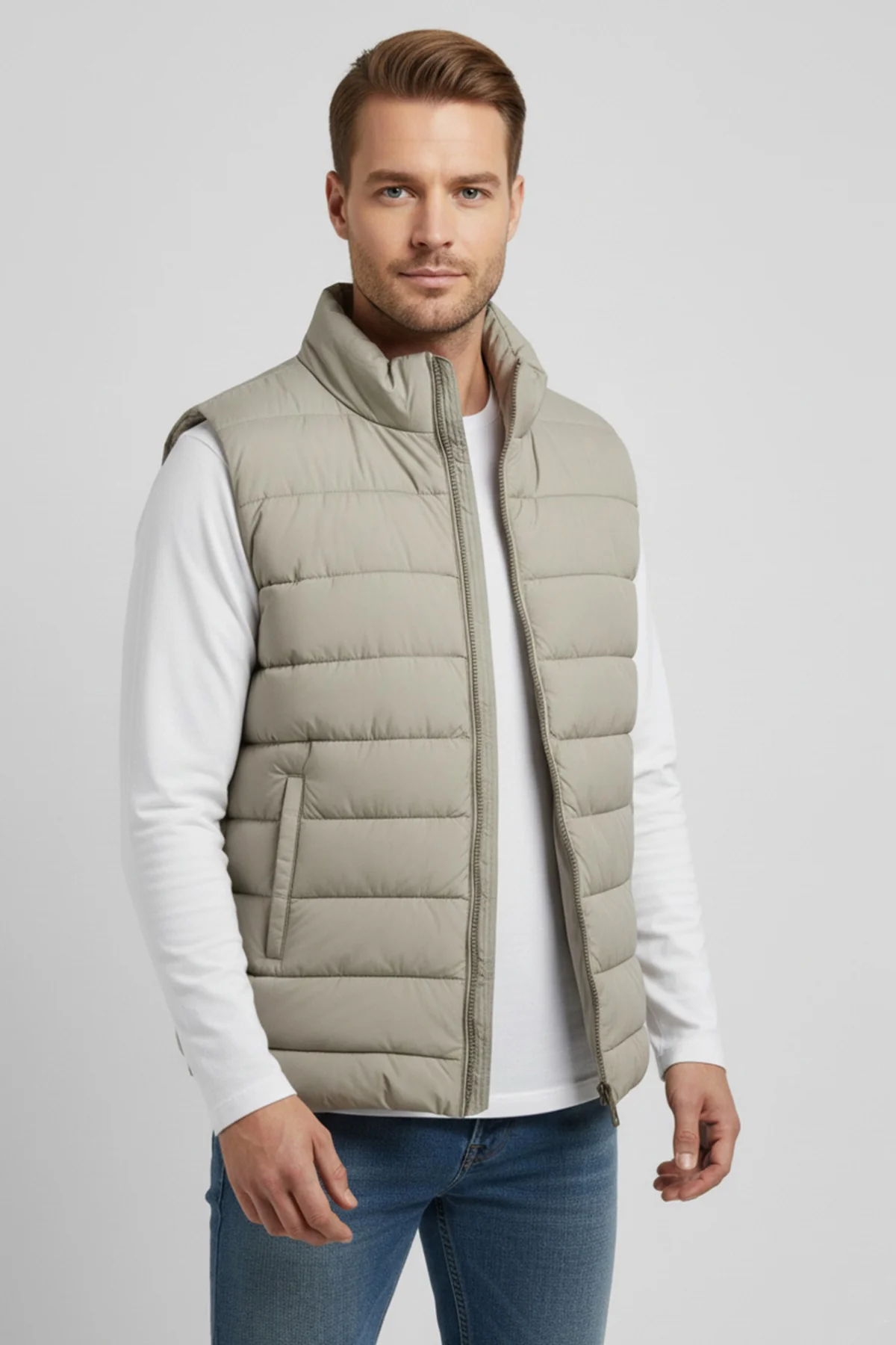 Let puffervest med lommer