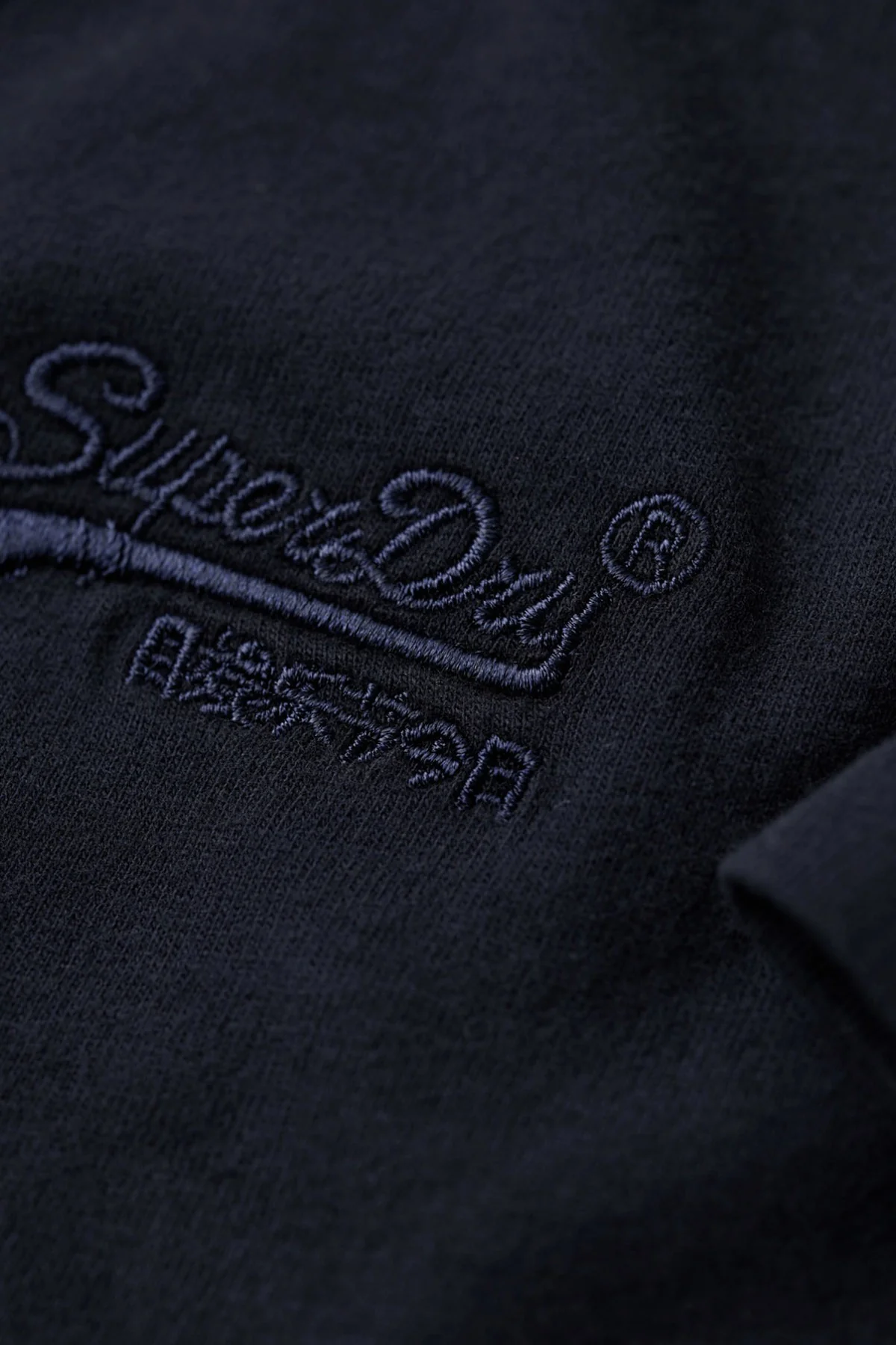 ESSENTIAL LOGO EMB - Basis T-shirt med logo - Image 5