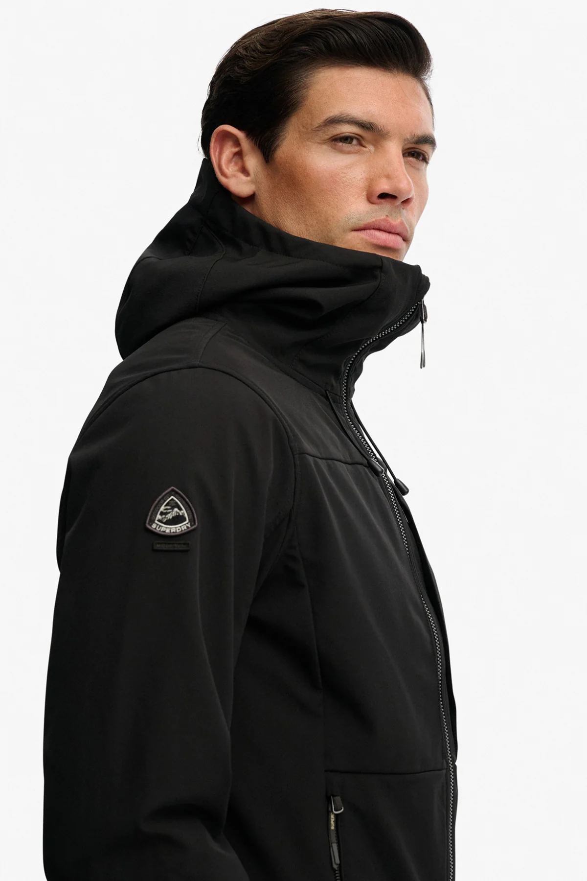 Praktisk softshell jakke med lommer og lynlås - Image 10