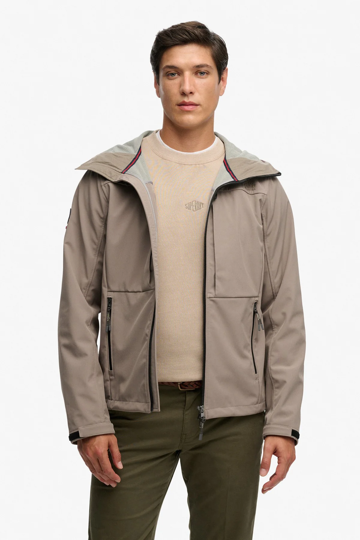 Praktisk softshell jakke med lommer og lynlås - Image 6