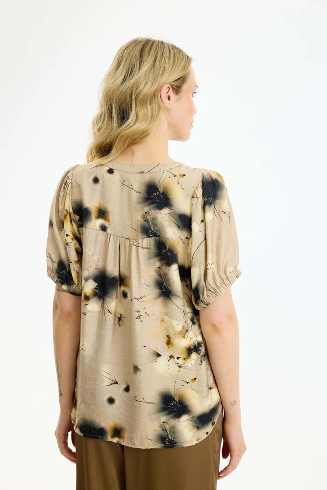 Synne - Kortærmet bluse med mønster - Image 3