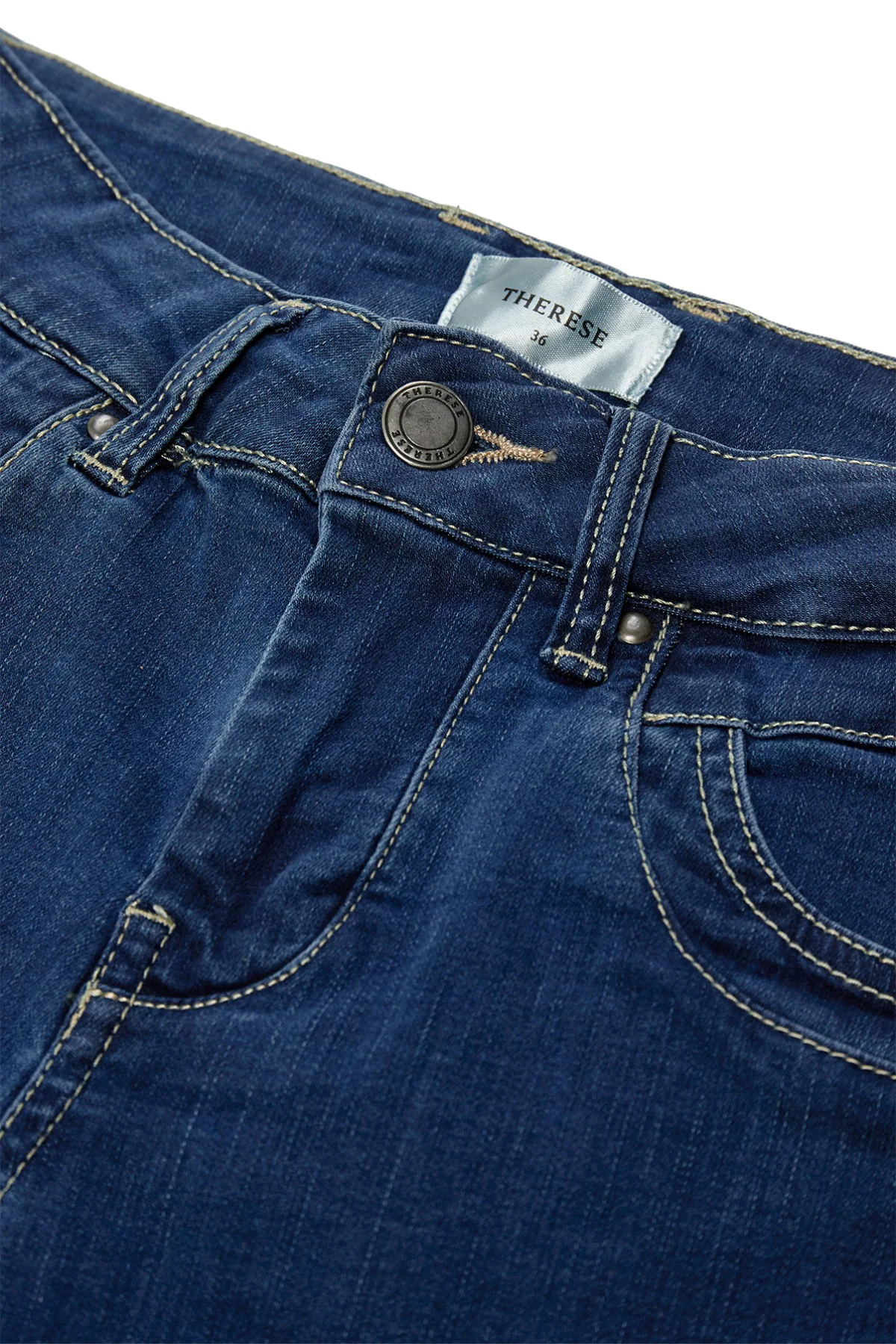 Gunhild - Knælange denimshorts med opsmøg - Image 4