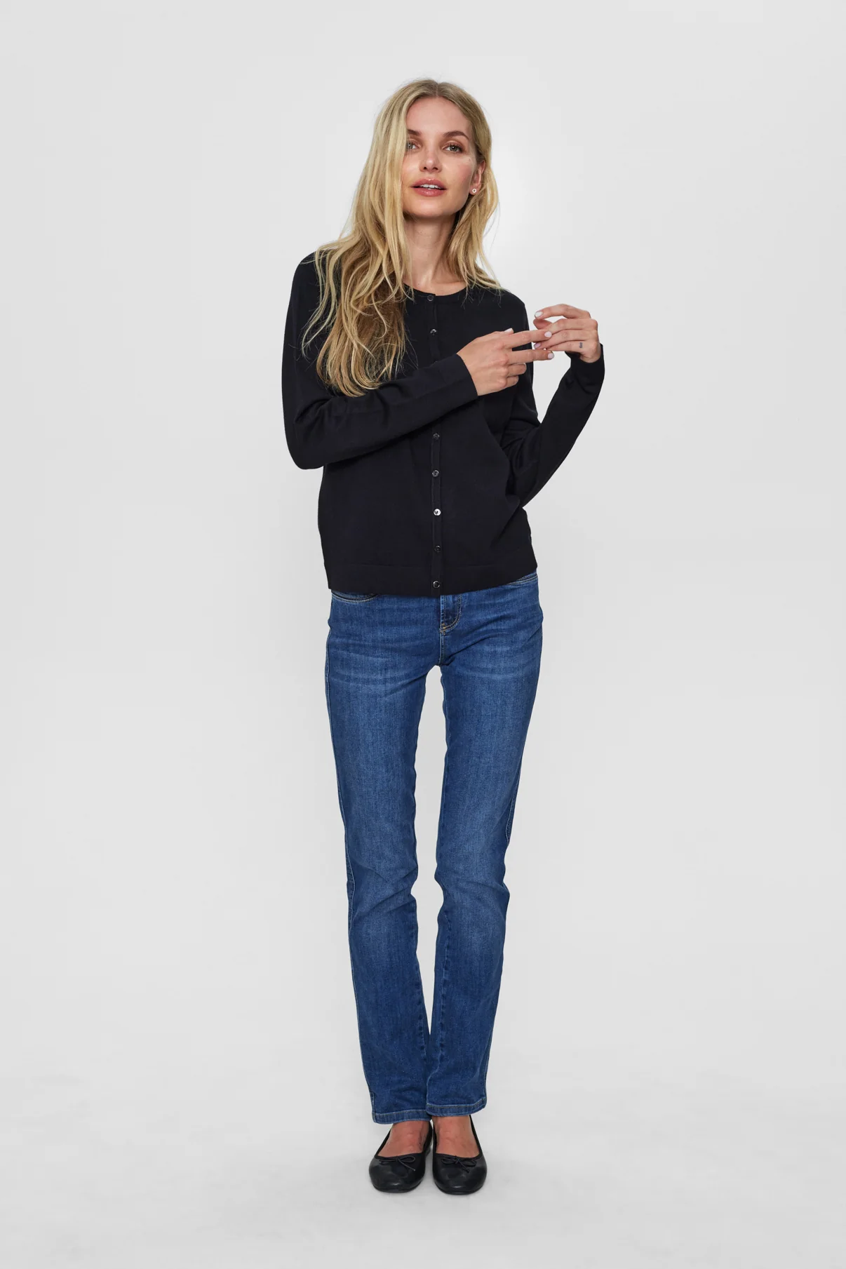 Leda - Basic cardigan med knapper - Image 11