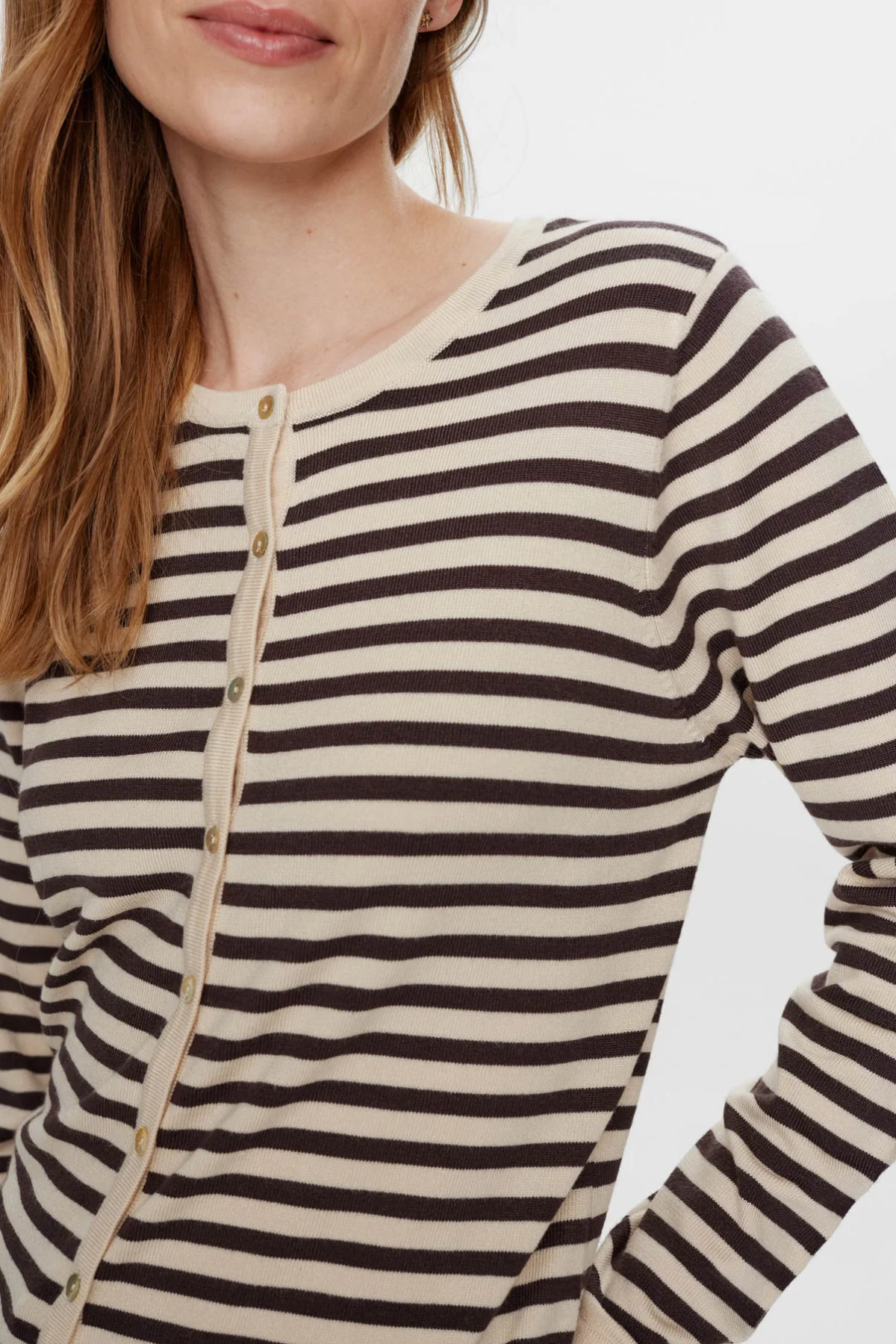 Leda 9902 - Langærmet cardigan med knapper - Image 10
