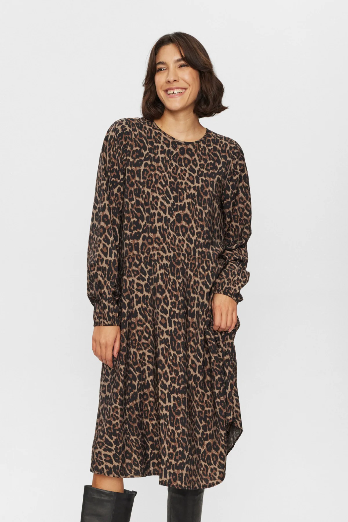 Mia - Kjole med print og lange ærmer - Image 6